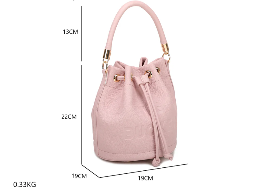 Sac seau Gallantry – Simili cuir noir grainé, anse élégante & bandoulière réglable
