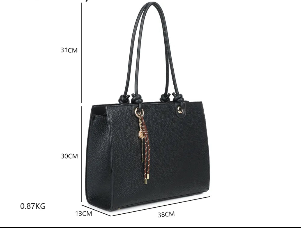 Sac Élégance Bohème – Noir intemporel